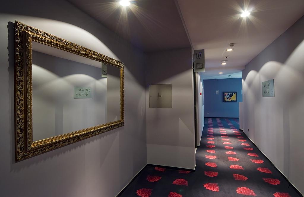 ライフ デザイン ホテル ベオグラード エクステリア 写真